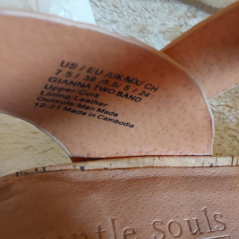 🌺 NEW Gentle Souls by Kenneth Cole Cork Wedge Sandals - Picture 10 of 10
